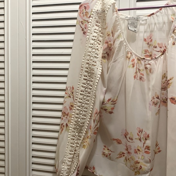 Flower blouse - Picture 4 of 5